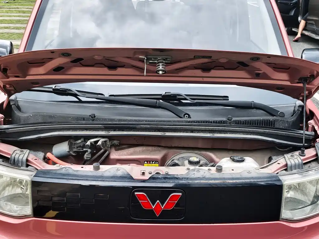 Wuling MINIEV — миниатюра 12
