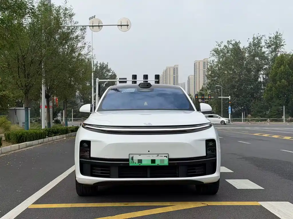 Li Auto Li L7 — миниатюра 3