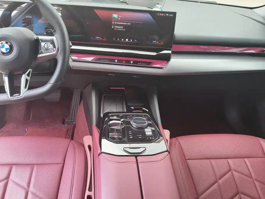BMW 5 Series — миниатюра 13