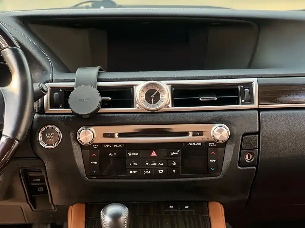 Lexus GS — миниатюра 13