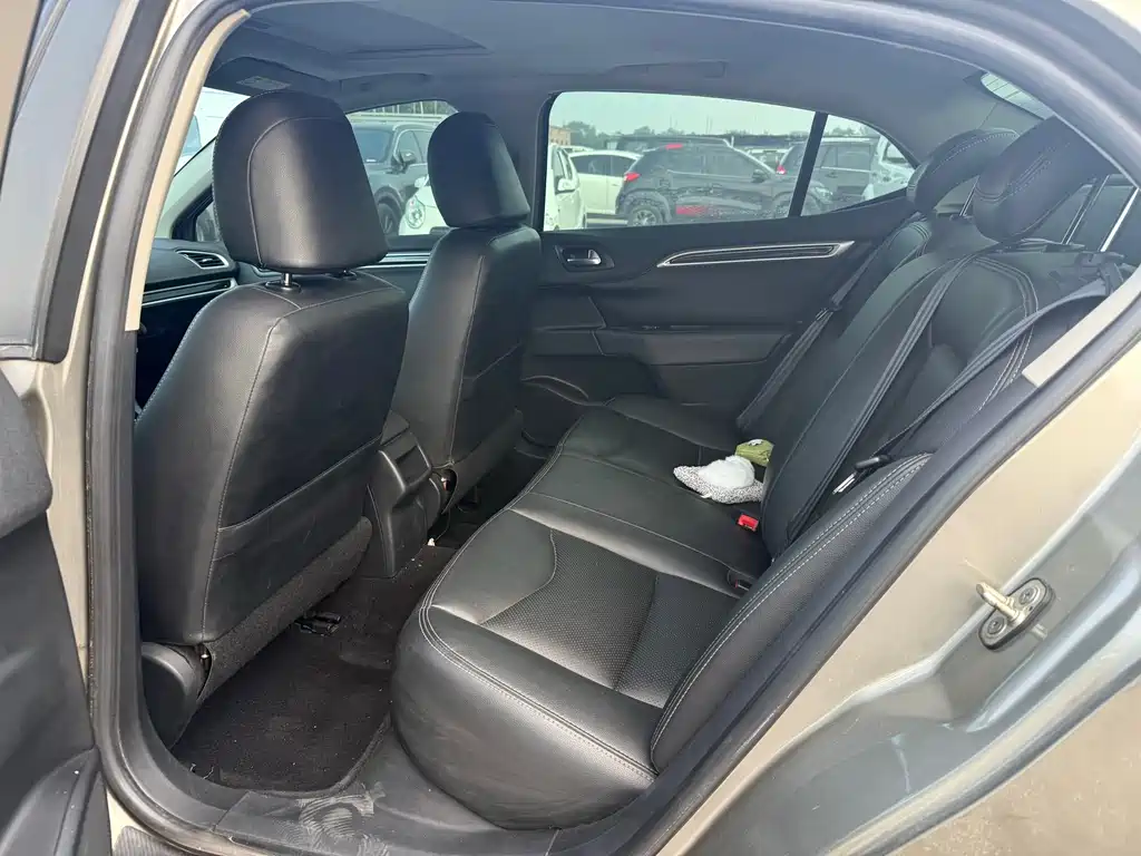 Citroen C4L — миниатюра 6