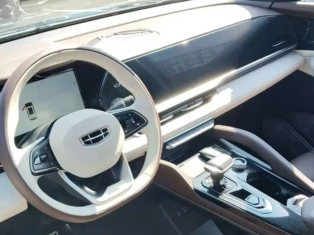 Geely Xingyue L — миниатюра 3