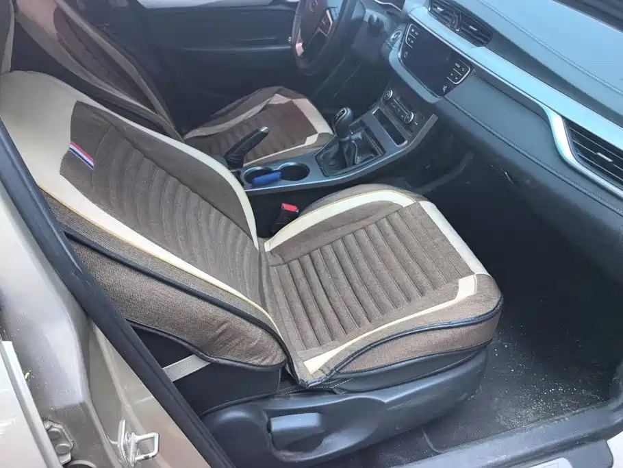 Geely Vision S1 — миниатюра 8