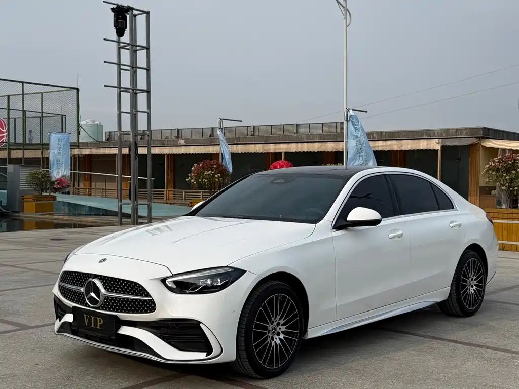 Mercedes-Benz C-Class 2025