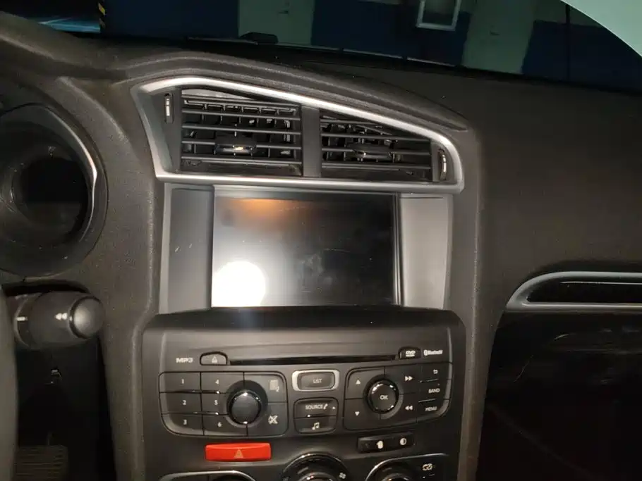 Citroen C4L — миниатюра 13