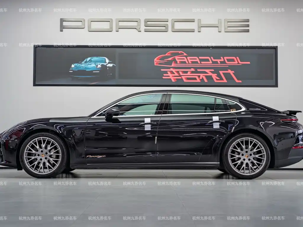 Porsche Panamera — миниатюра 8