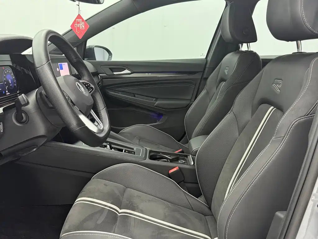 Volkswagen Golf — миниатюра 10