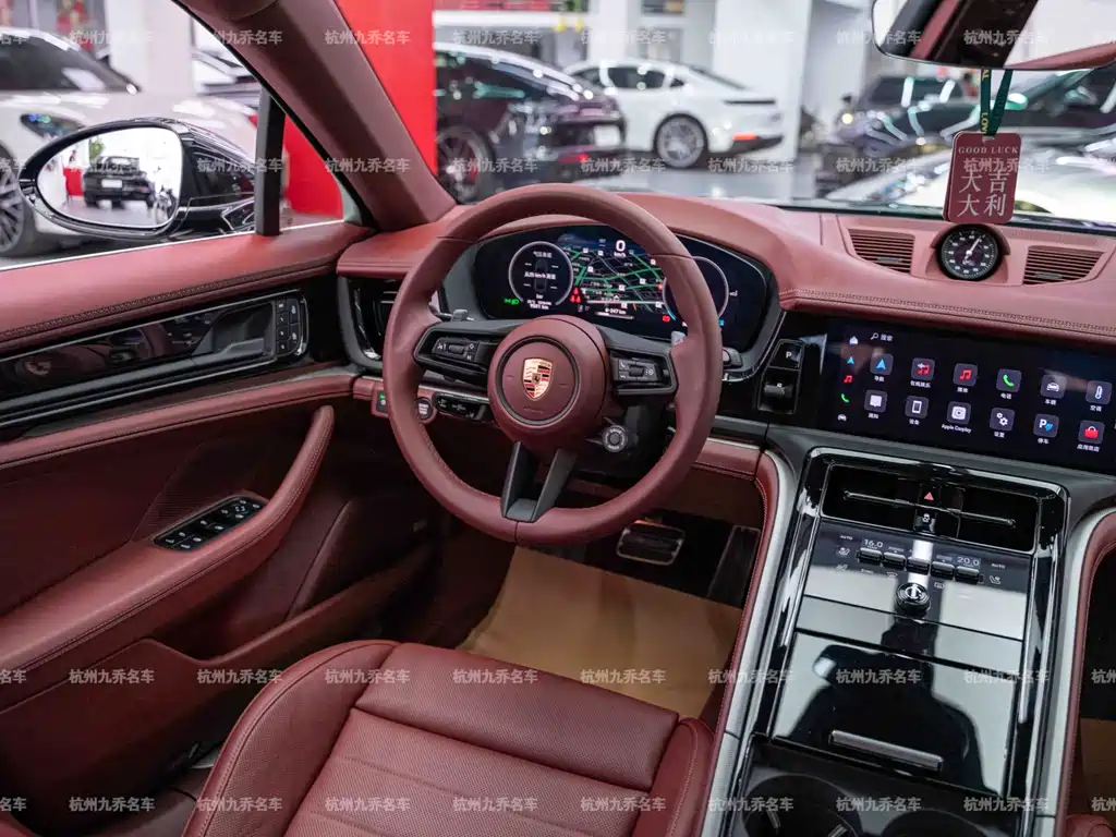 Porsche Panamera — миниатюра 18