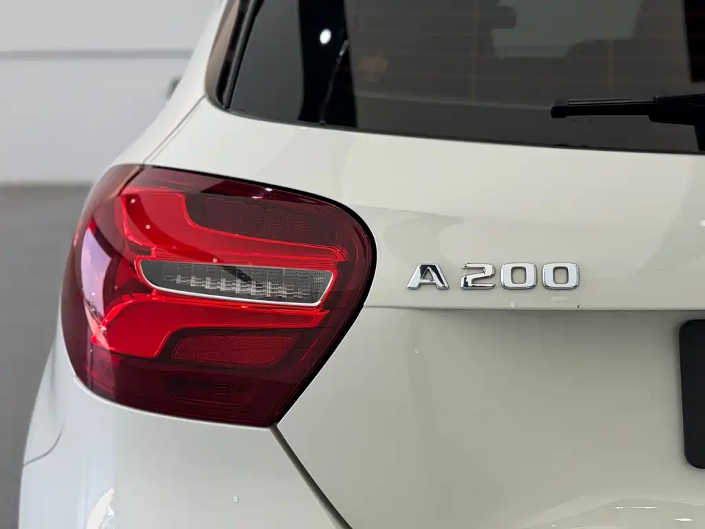 Mercedes-Benz A-Class (Import) — миниатюра 7