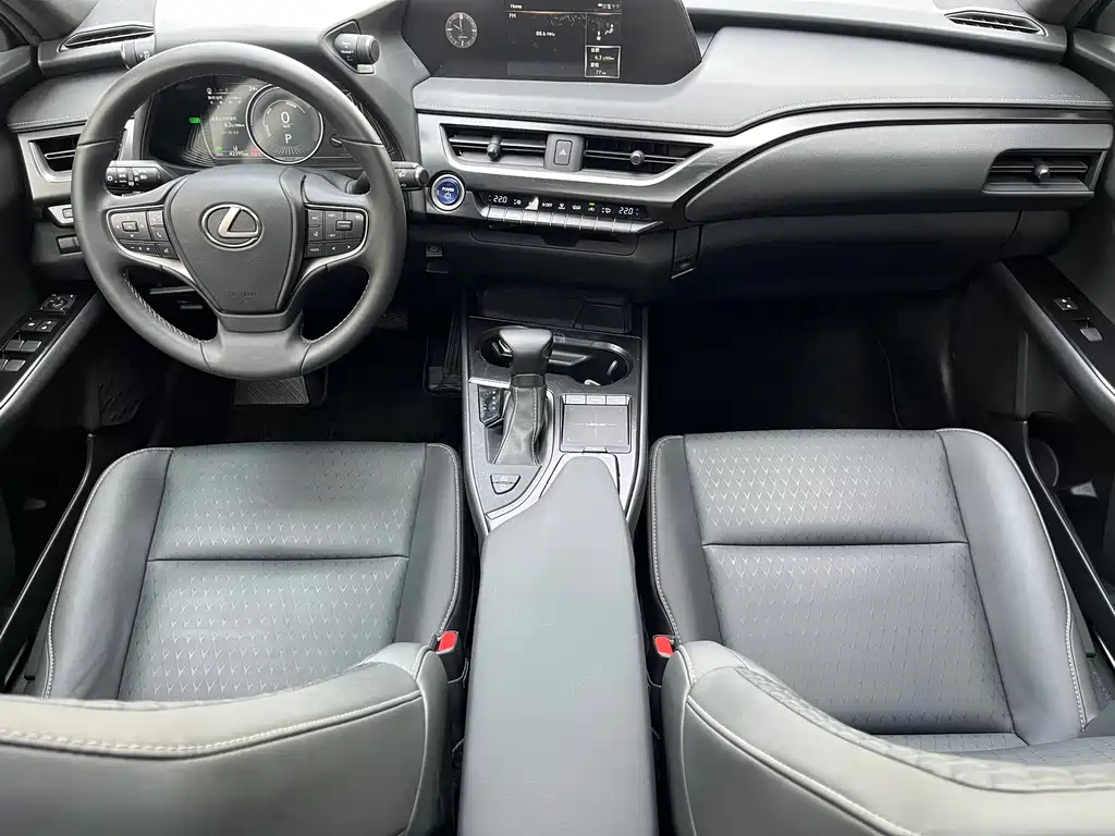 Lexus UX — миниатюра 7
