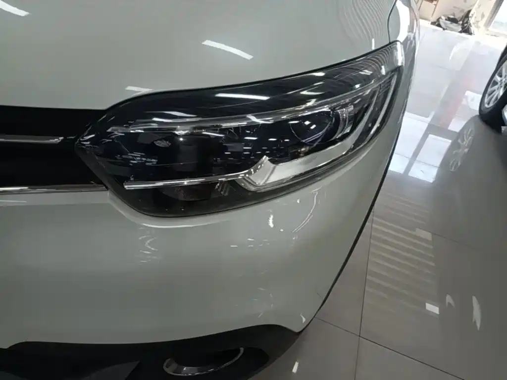 Renault Kadjar — миниатюра 24