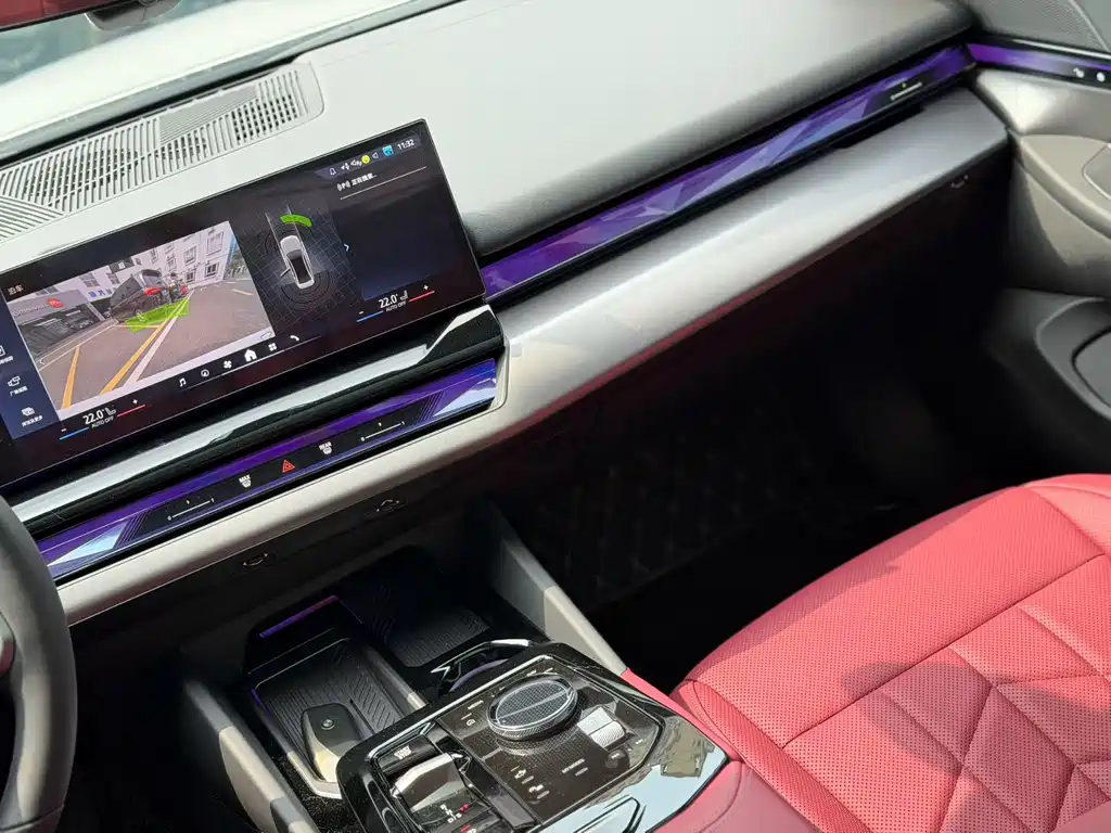 BMW 5 Series — миниатюра 5