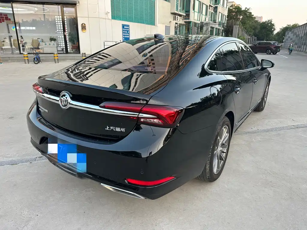Buick LaCrosse — миниатюра 4
