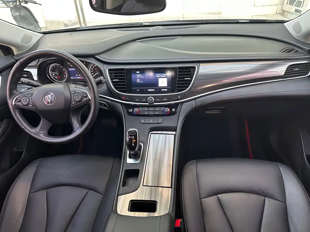 Buick LaCrosse — миниатюра 8