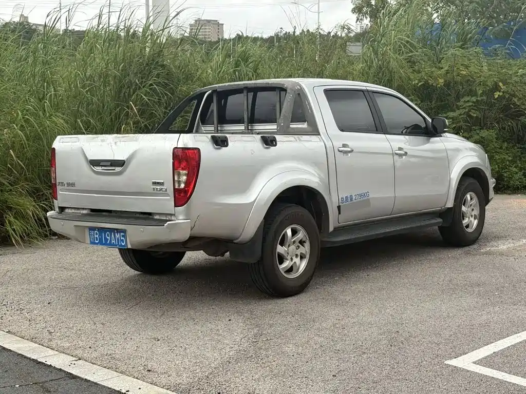 JMC Yuhu 5 — миниатюра 9