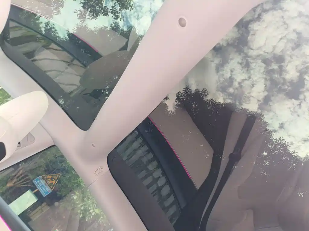 Tesla Model 3 — миниатюра 14