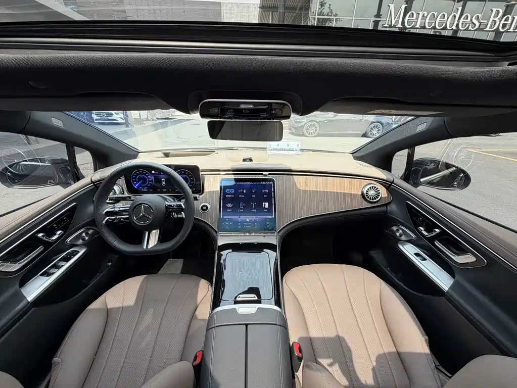 Mercedes-Benz EQE — миниатюра 9