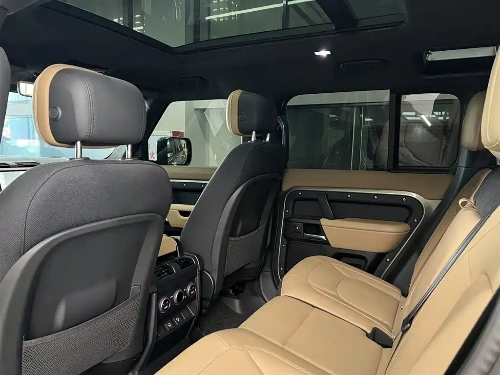 Land Rover Land Rover Defender 2024 110 3.0T P400 X-DYNAMIC HSE