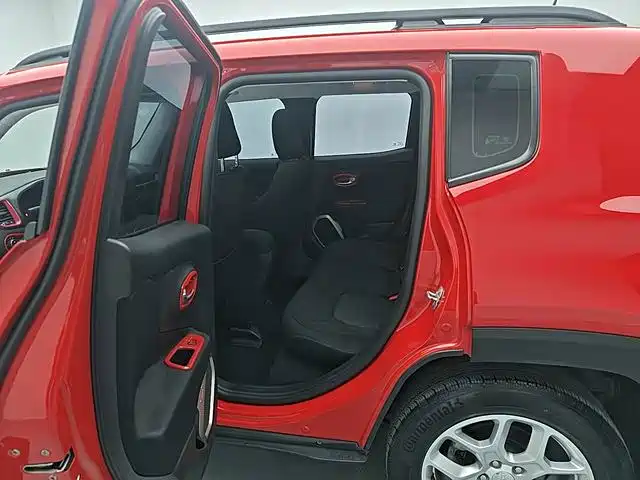 Jeep Renegade — миниатюра 12
