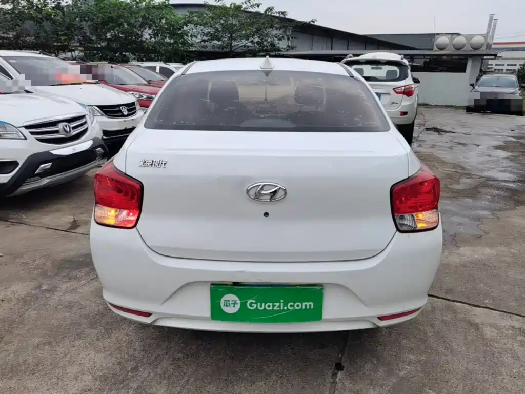 Hyundai Verna — миниатюра 6