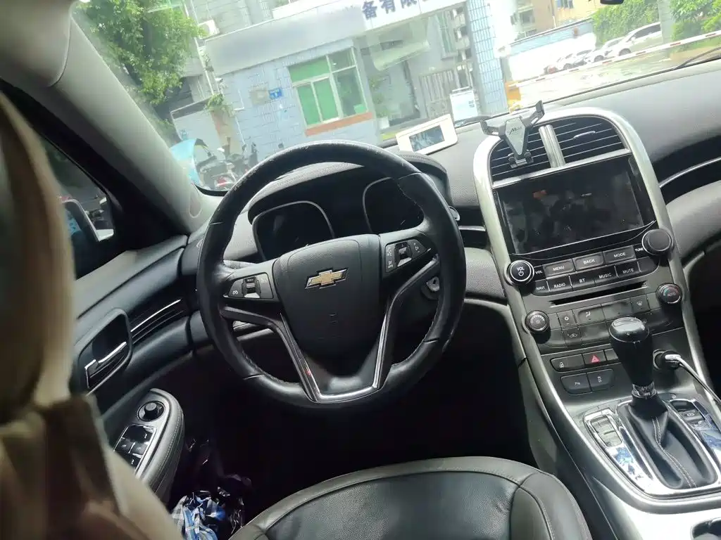 Chevrolet Malibu — миниатюра 11