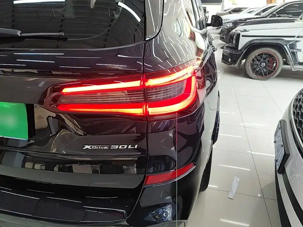 BMW X5 — миниатюра 8