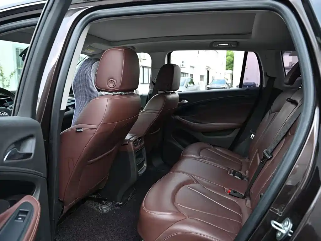 Buick Envision Plus — миниатюра 7