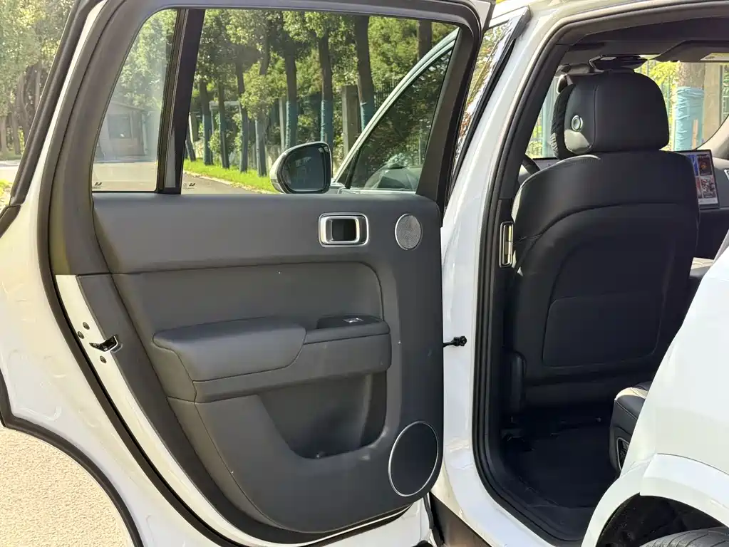 Li Auto Li L7 — миниатюра 13