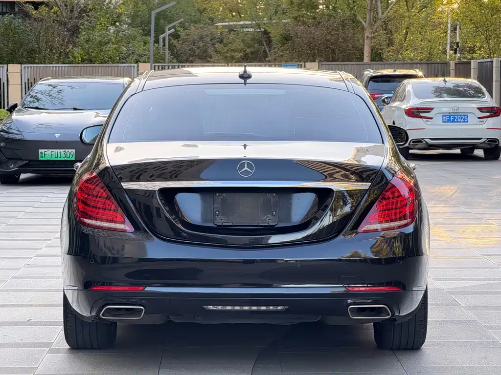 Mercedes-Benz S-Class — миниатюра 8