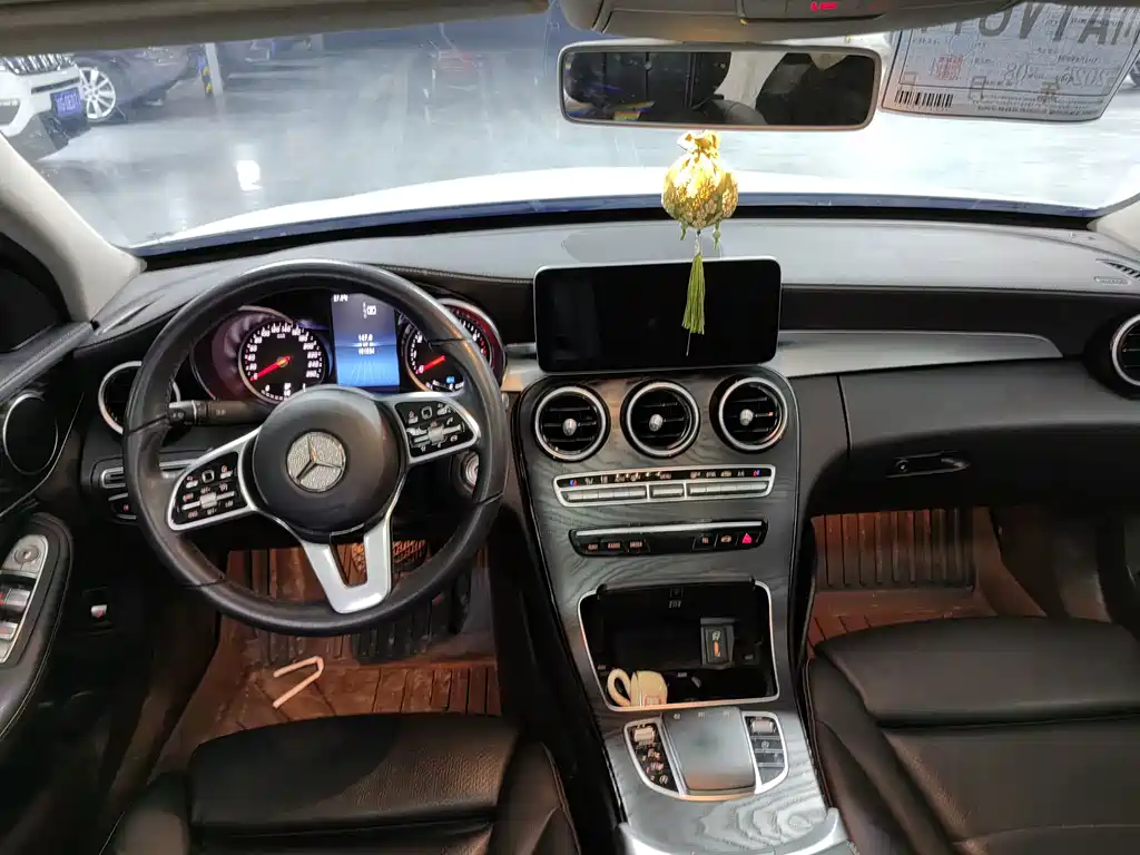 Mercedes-Benz C-Class — миниатюра 7