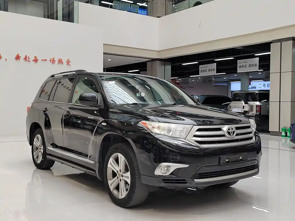 Toyota Highlander 2012 2.7L 5 мест Sport