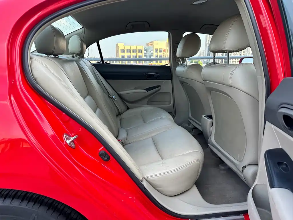 Honda Civic — миниатюра 17