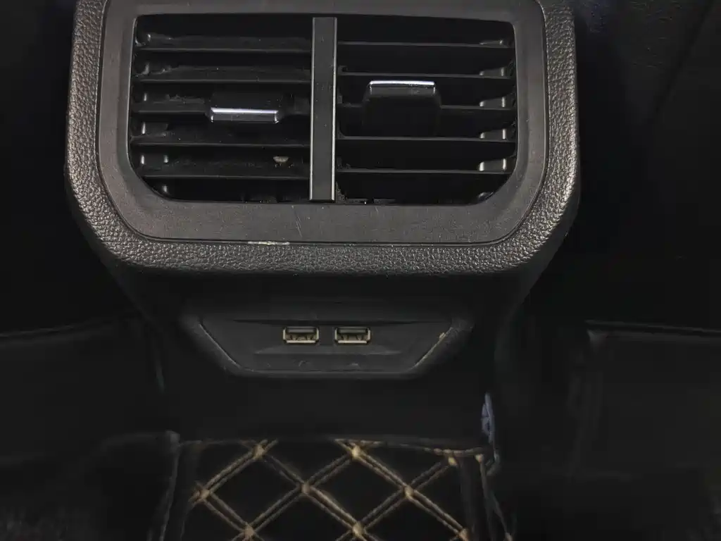 Volkswagen Lavida — миниатюра 17