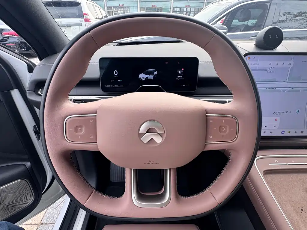 NIO ES6 — миниатюра 10