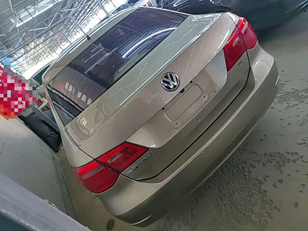 Volkswagen Jetta — миниатюра 5