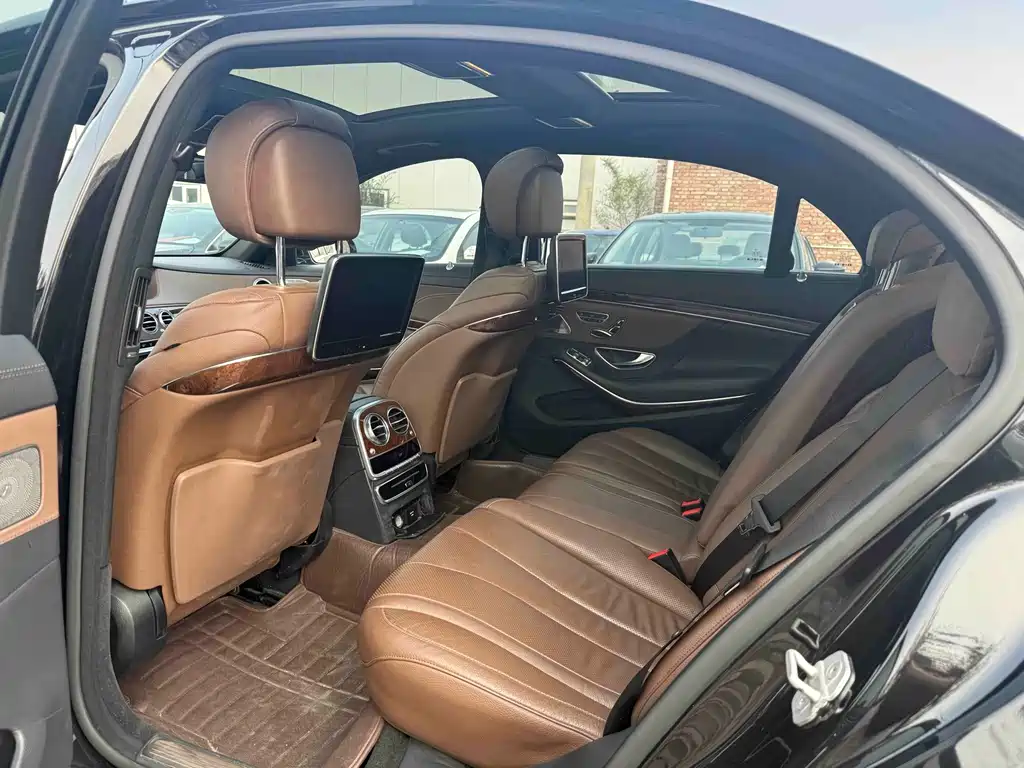 Mercedes-Benz S-Class — миниатюра 8