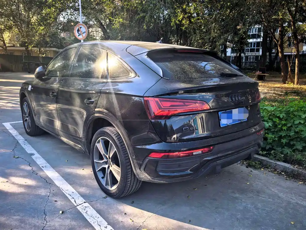 Audi Q5L Sportback — миниатюра 11