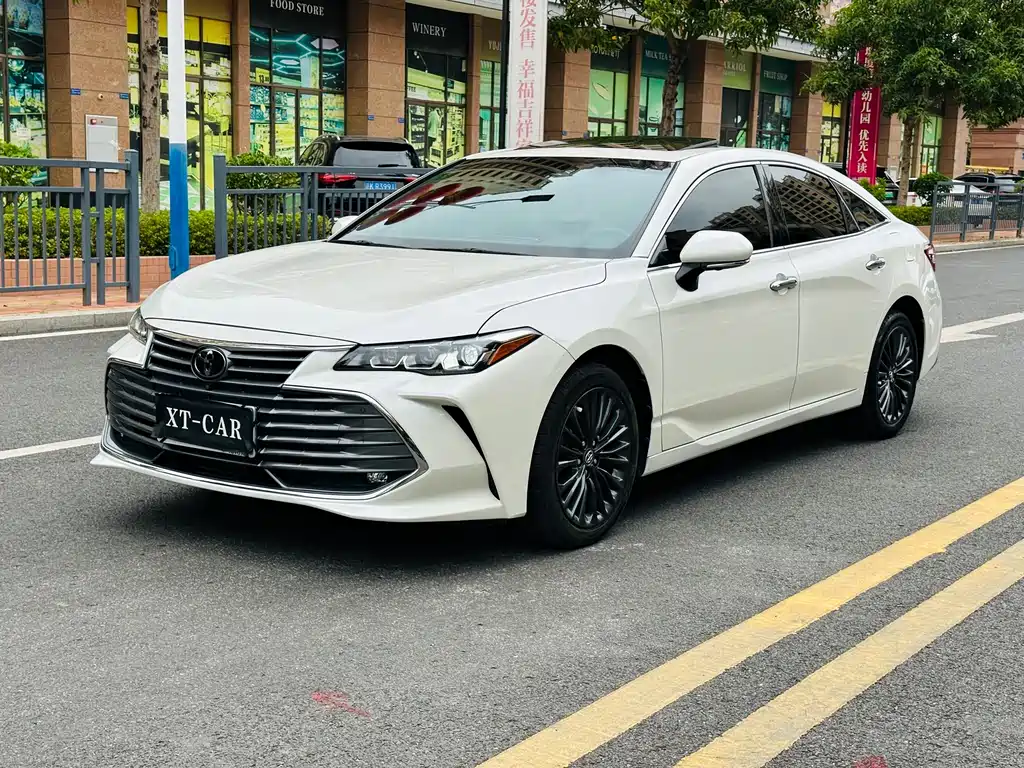 Toyota Avalon 2020