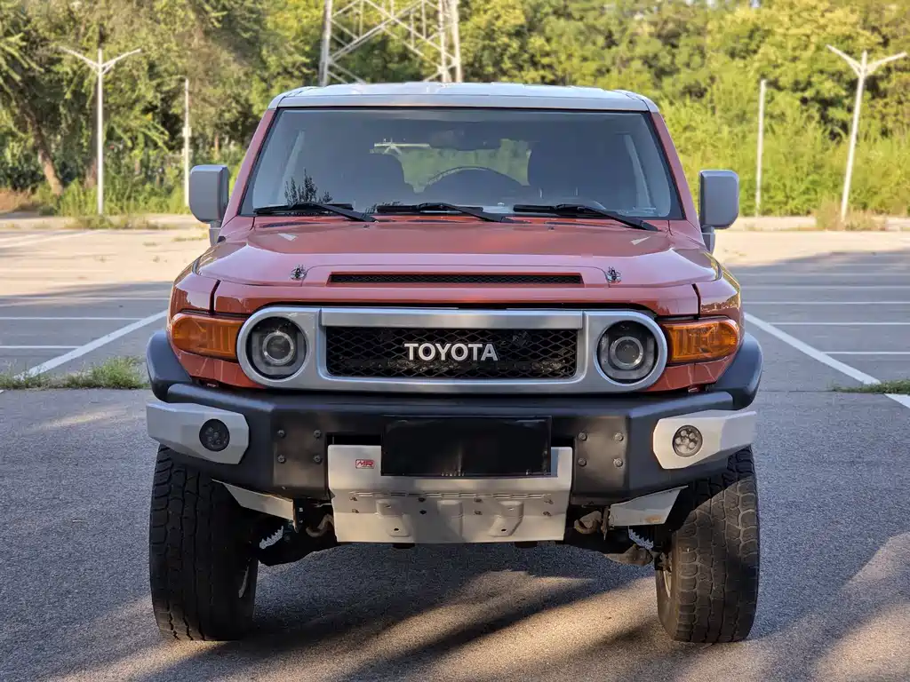 Toyota FJ Cruiser — миниатюра 2