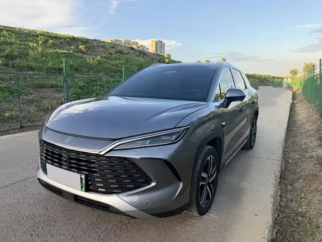 2025 BYD Song EV