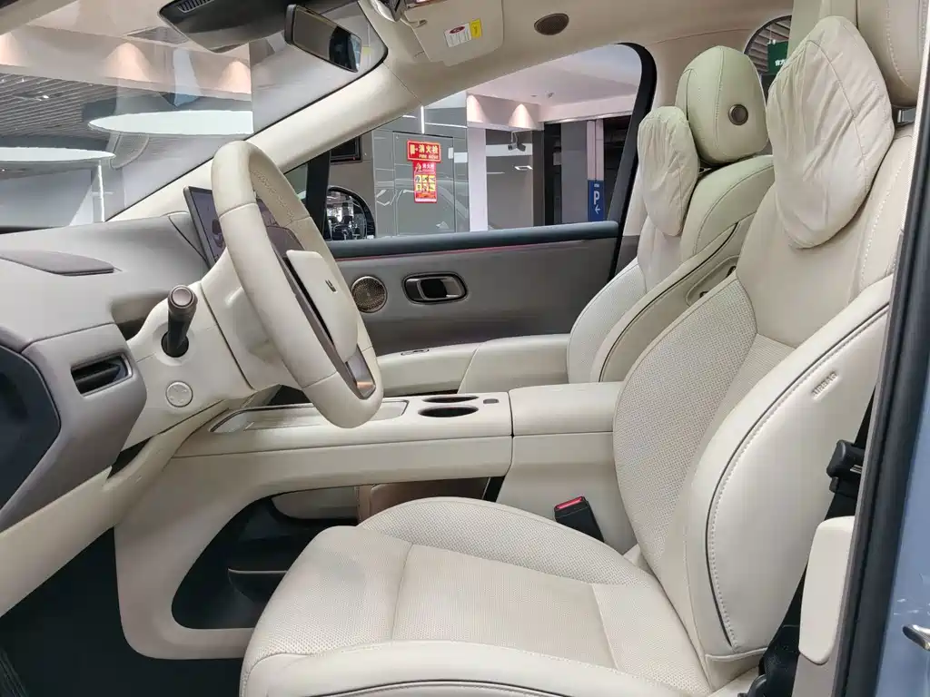 Li Auto Li i8 — миниатюра 10