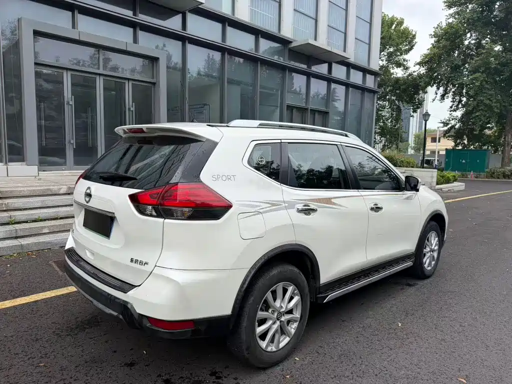 Nissan X-Trail — миниатюра 5