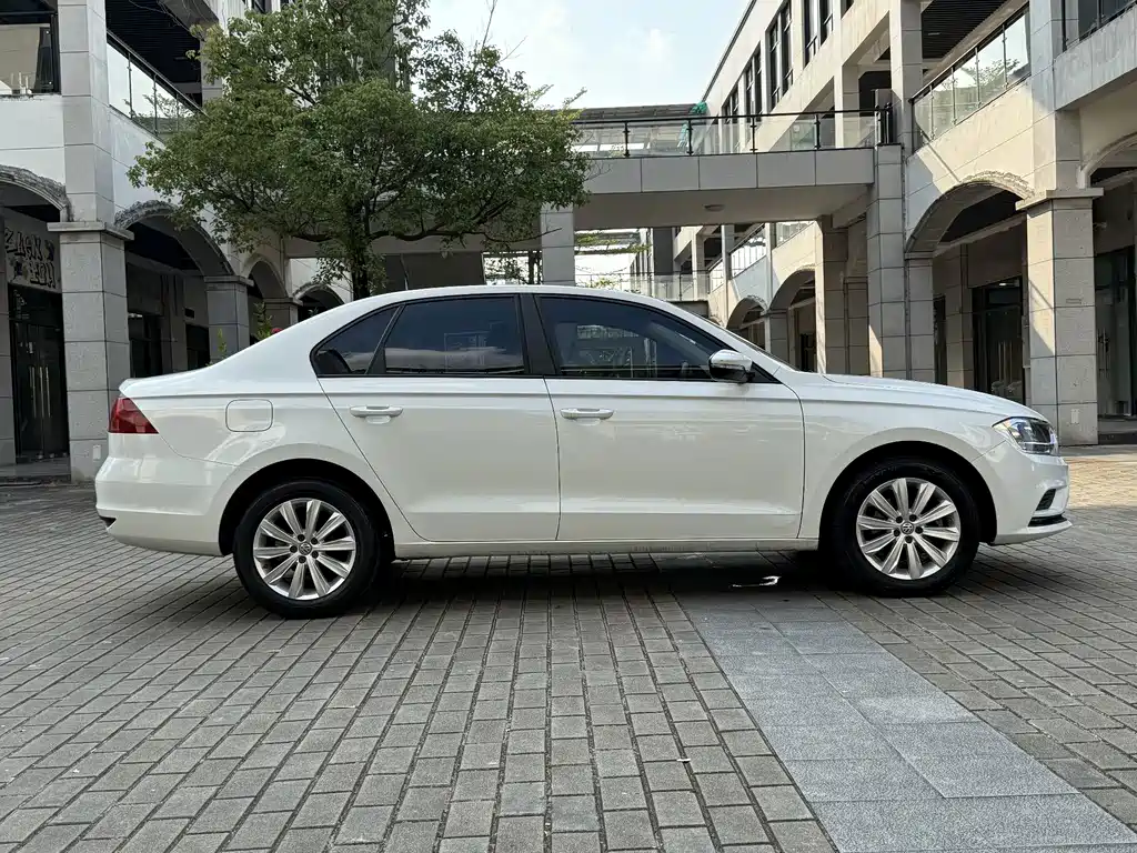 Volkswagen Bora — миниатюра 14