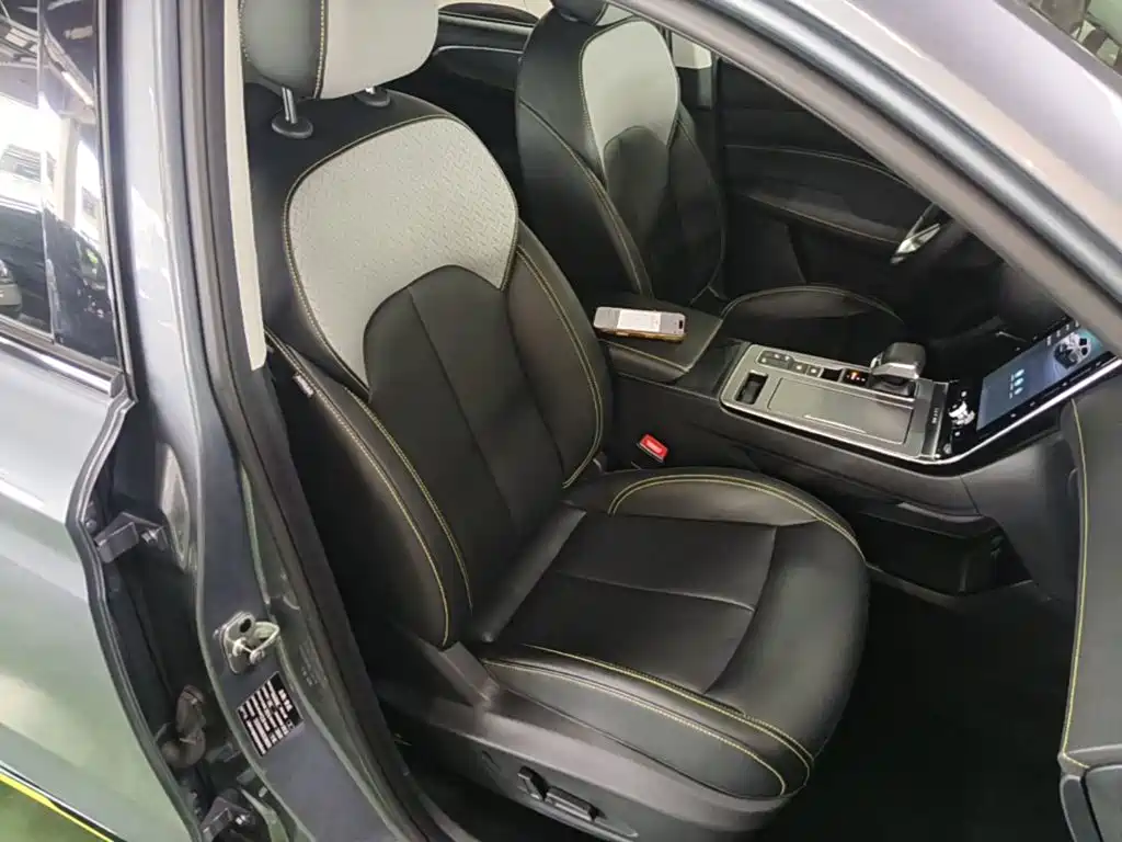 Roewe RX5 — миниатюра 25