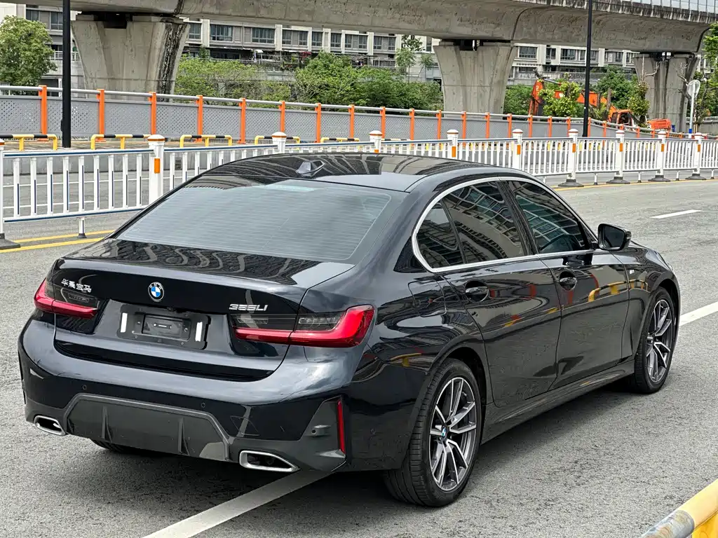 BMW 3 Series — миниатюра 14