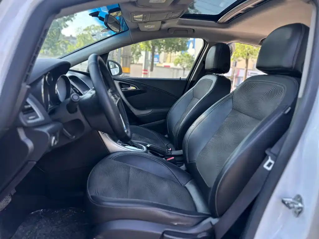 Buick Excelle — миниатюра 18