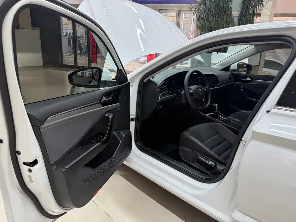 Volkswagen Sagitar 2022 280TSI DSG