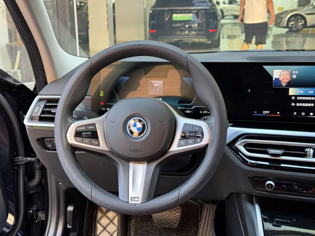 BMW i3 — миниатюра 14
