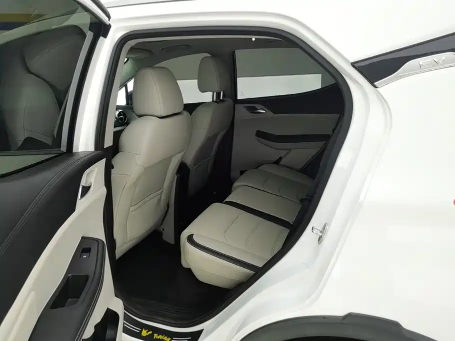 BYD Yuan Pro — миниатюра 11