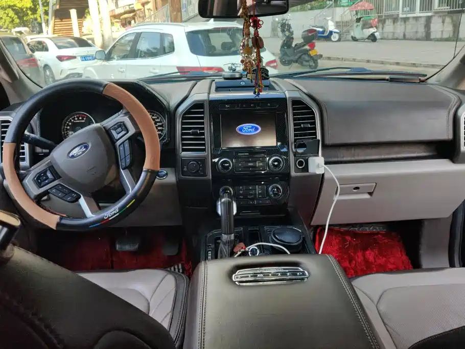 Ford F-150 Raptor — миниатюра 12